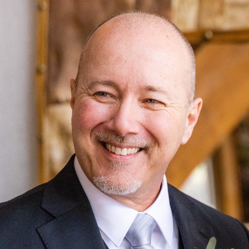 Profile photo of Martin Dinel