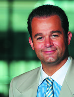 Andre Mendes - headshot