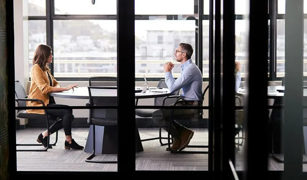 Case Study: Council Seeks Support for Large Tech-Led Change Program