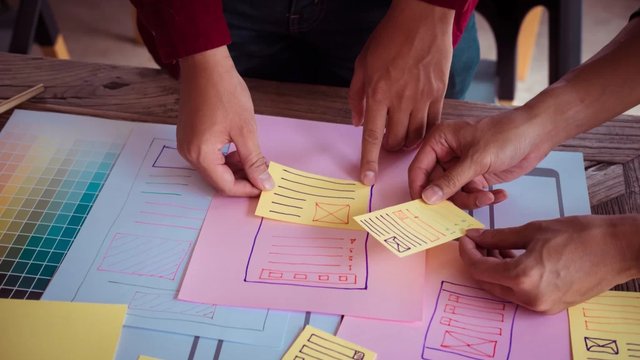 Designing and embedding a seamless and innovative end-to-end service