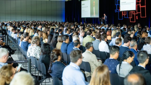 5 Reasons to Engage Professional Event Management Services for Your Next Conference