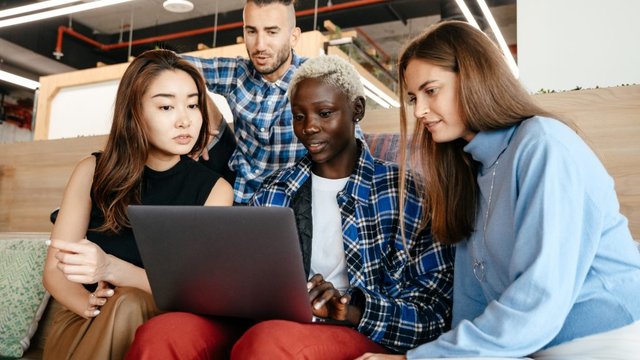 Bots and the Future of Customer Experience- Canada