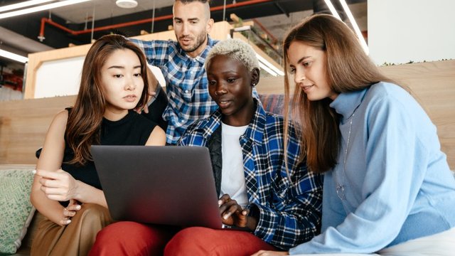 Bots and the Future of Customer Experience- Canada