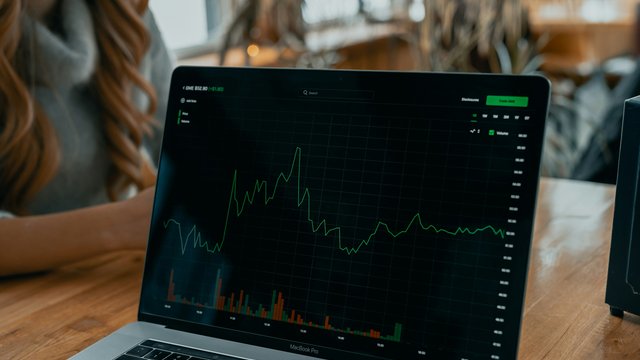 Driving Australian Public Service Innovation Through Adopting and Implementing Data Modelling and Generative AI Tools