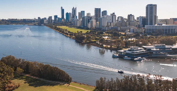 panoramic-view-perth-swan-river-western-australia-1_cq5dam-web-1536-936